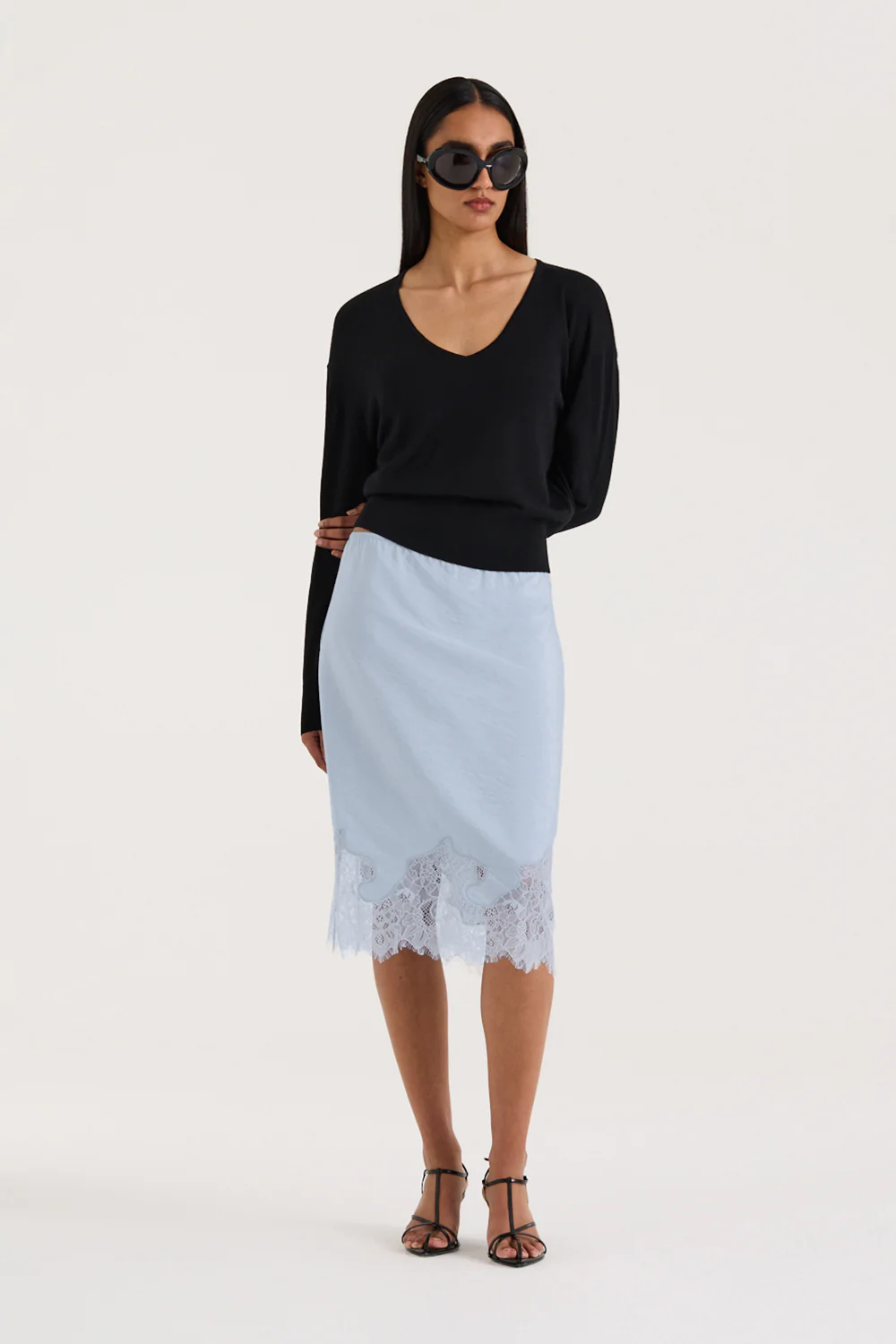 Thea V-Neck Knit